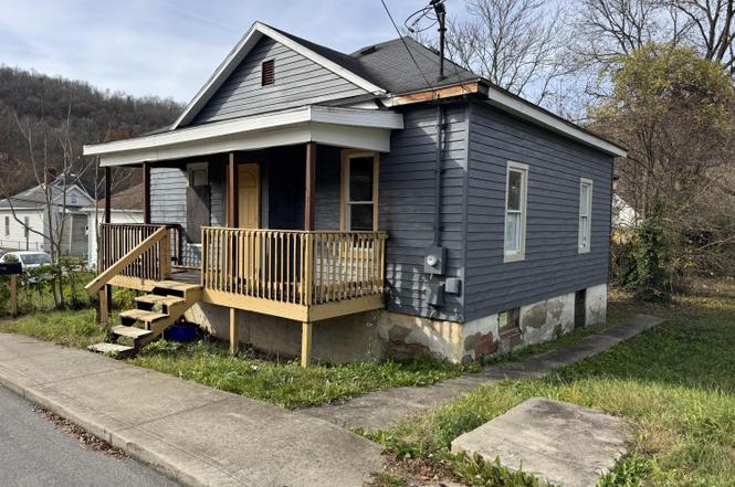 512 Jessie St