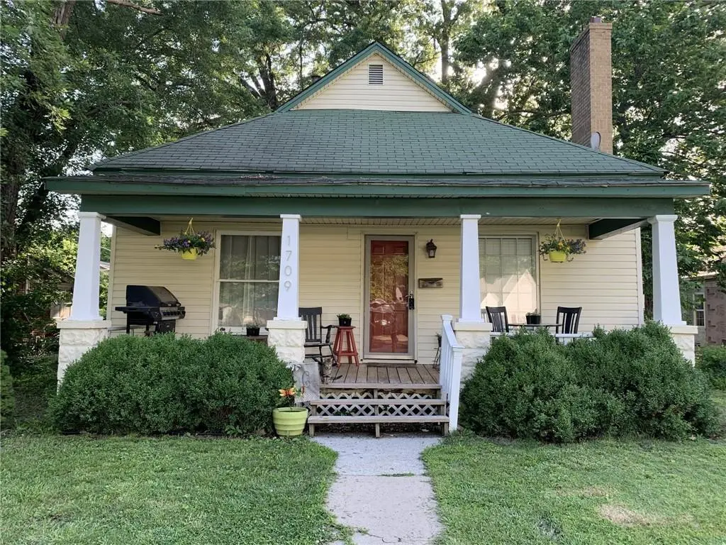 1709 N Joplin St