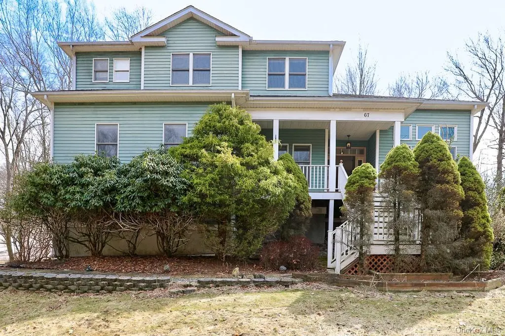 67 Bowe Ln