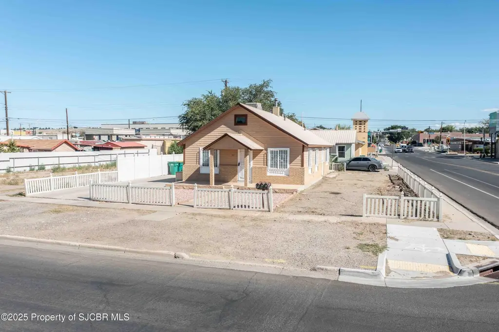 502 W Animas St