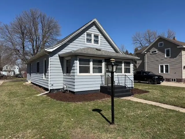 302 W 5th Ave