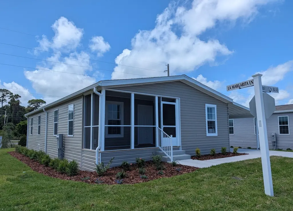 313 Belleza Blvd Plan