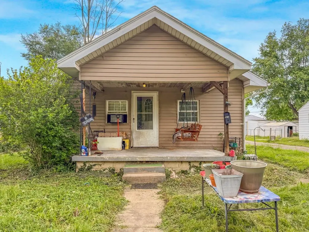 1411 Fayette St