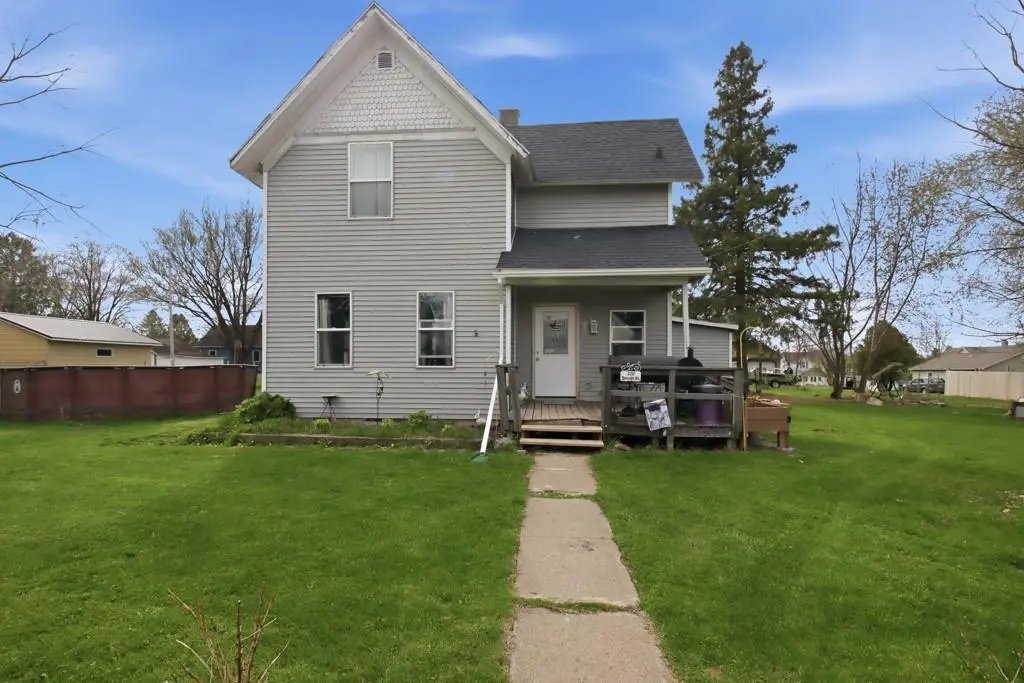228 Lincoln St