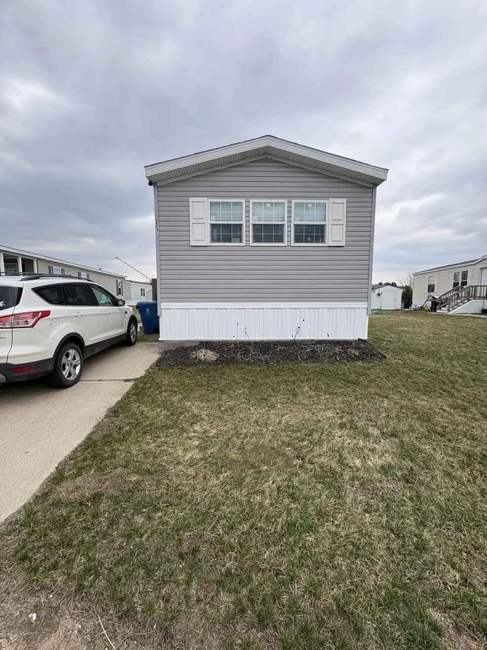 360 E Tuttle Rd #217