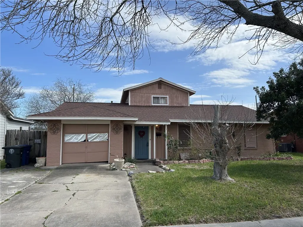 4926 Wexford Dr