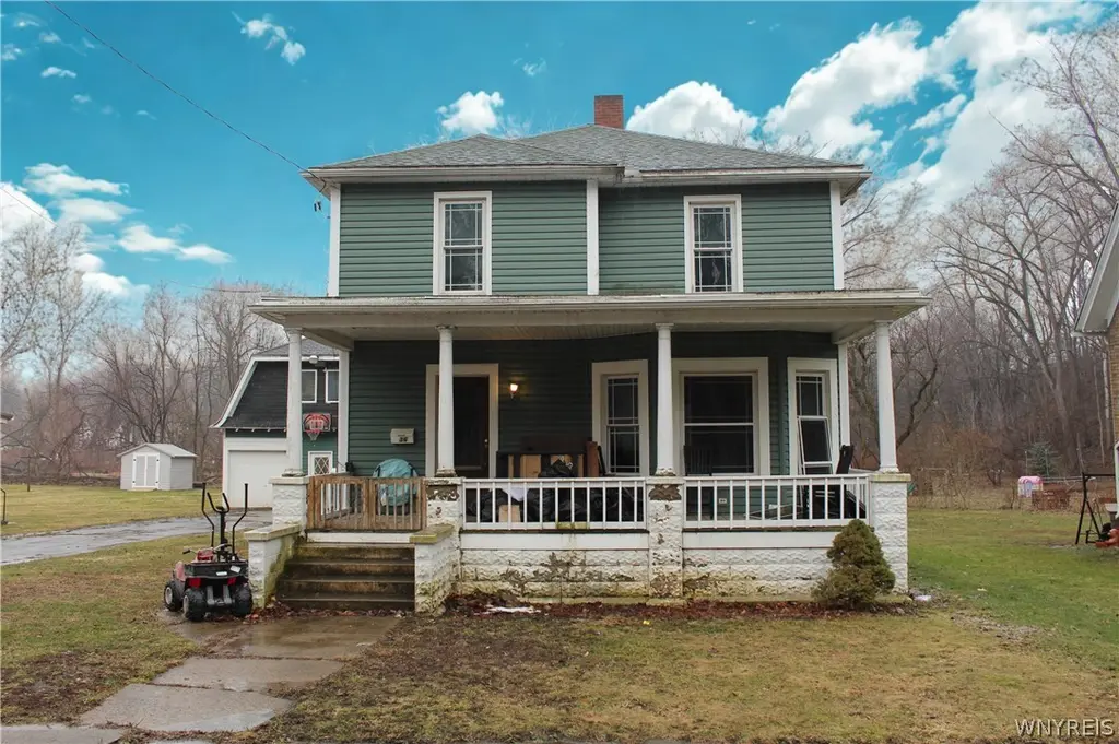 36 Lake Ave