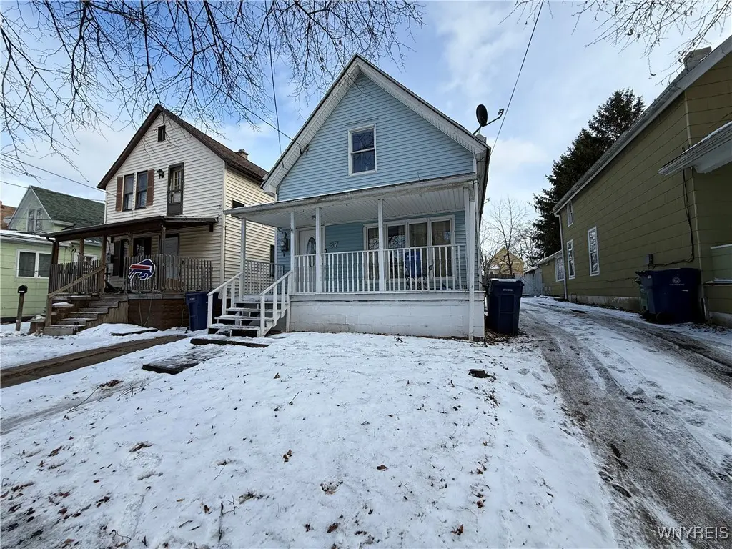37 Davey St