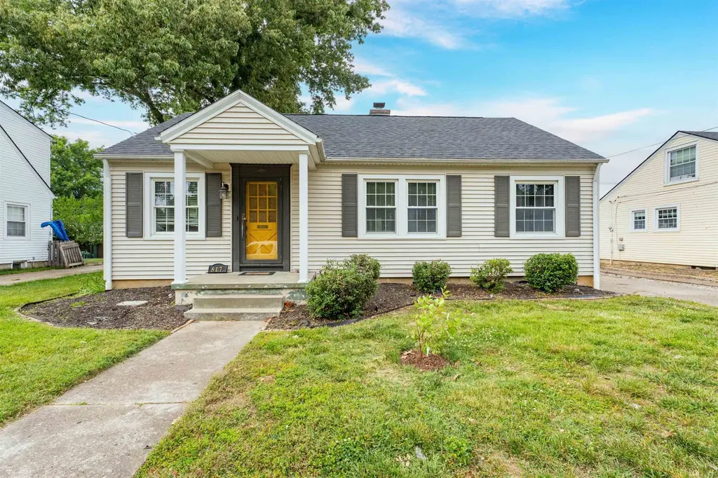817 Cottage Dr
