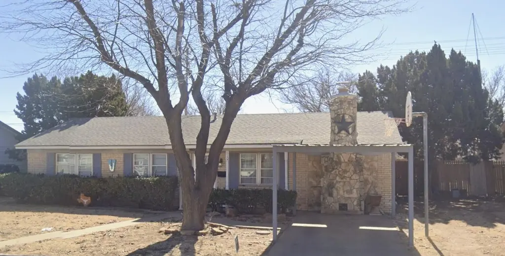 710 E Lanny Ave