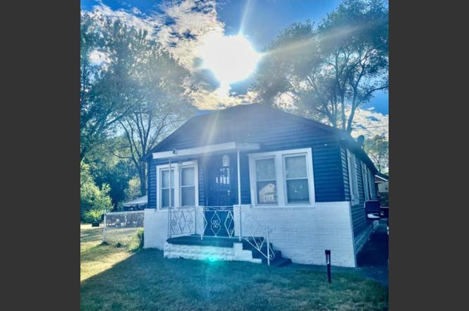 1166 Mount St