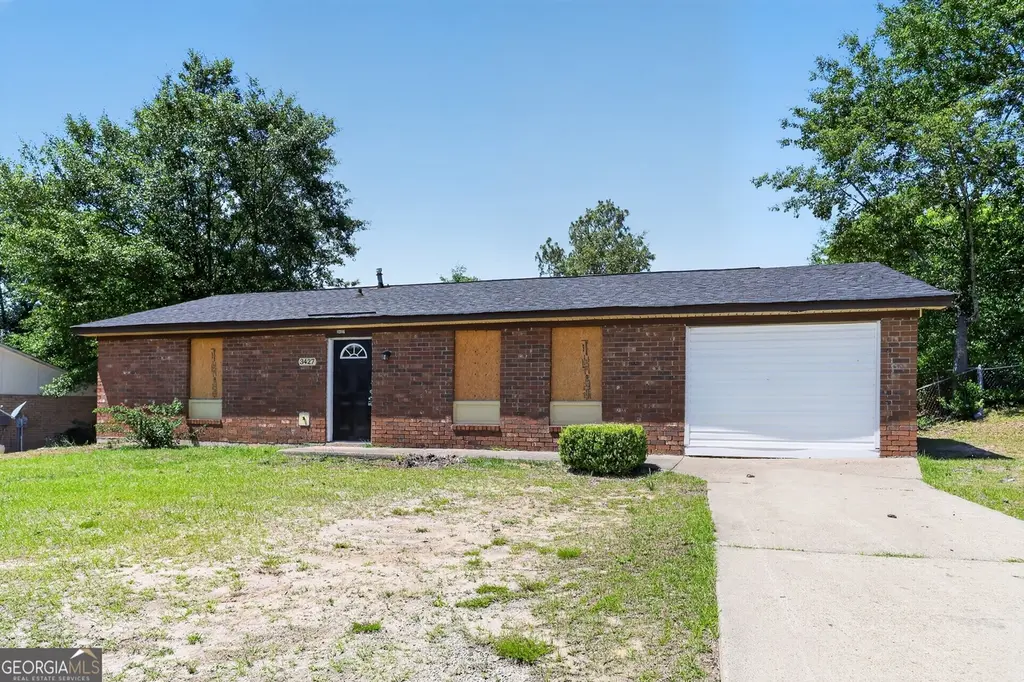 3427 Chadbourne St