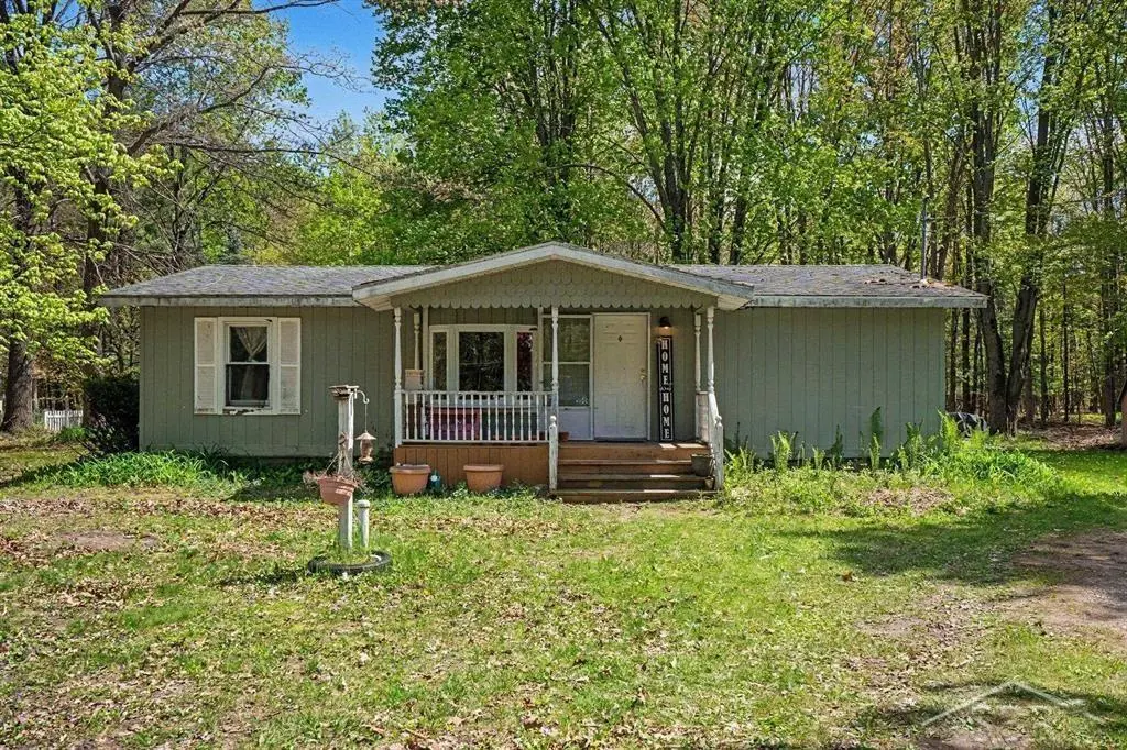778 E Pine River Rd