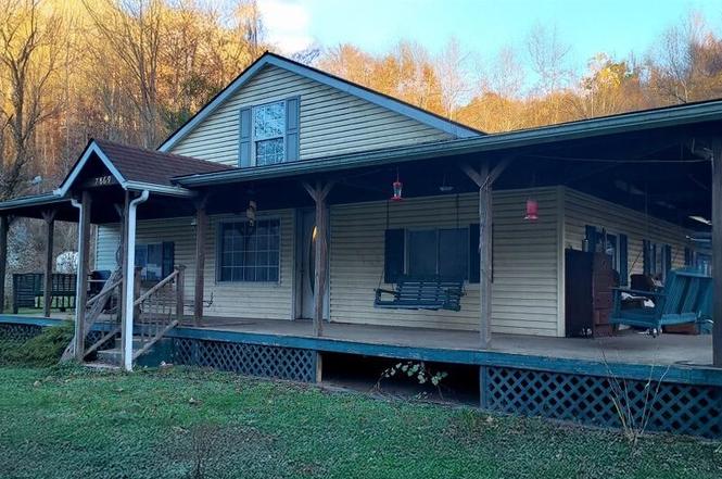 2789 Left Fork 9 Mile Rd