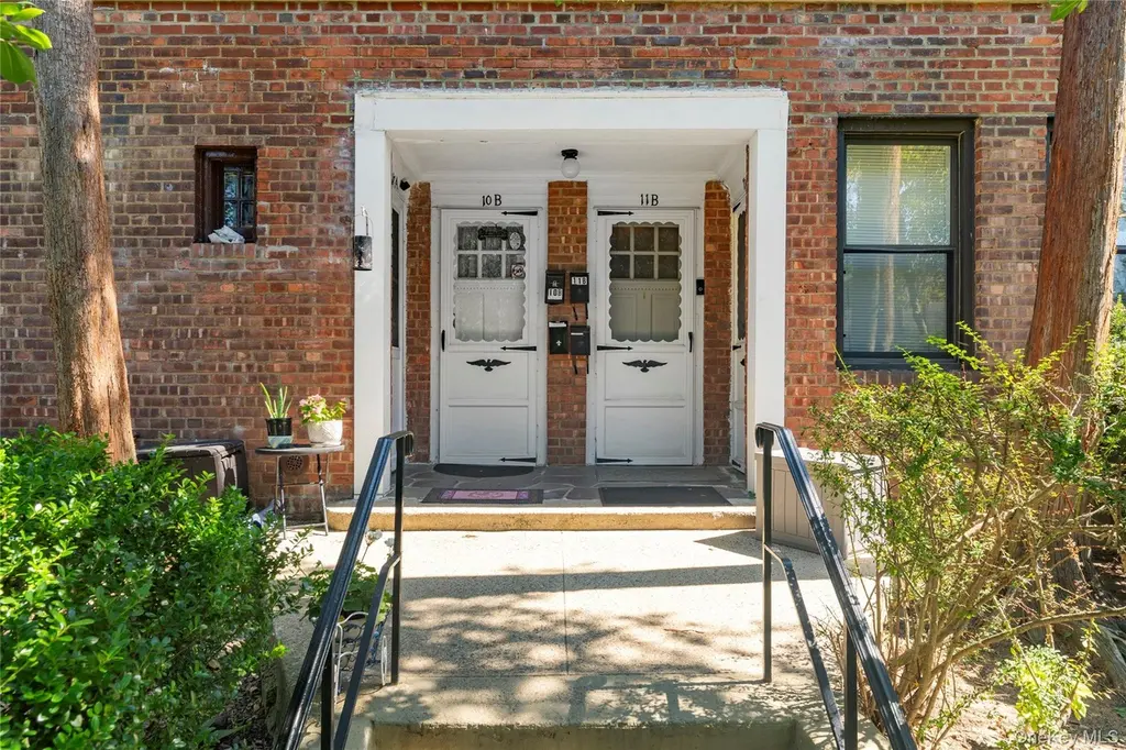 40-01 Little Neck Parkway Unit 11-B