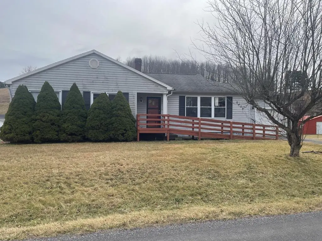 6426 Baptist Valley Rd