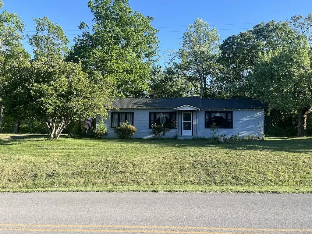 3331 Highway 1058