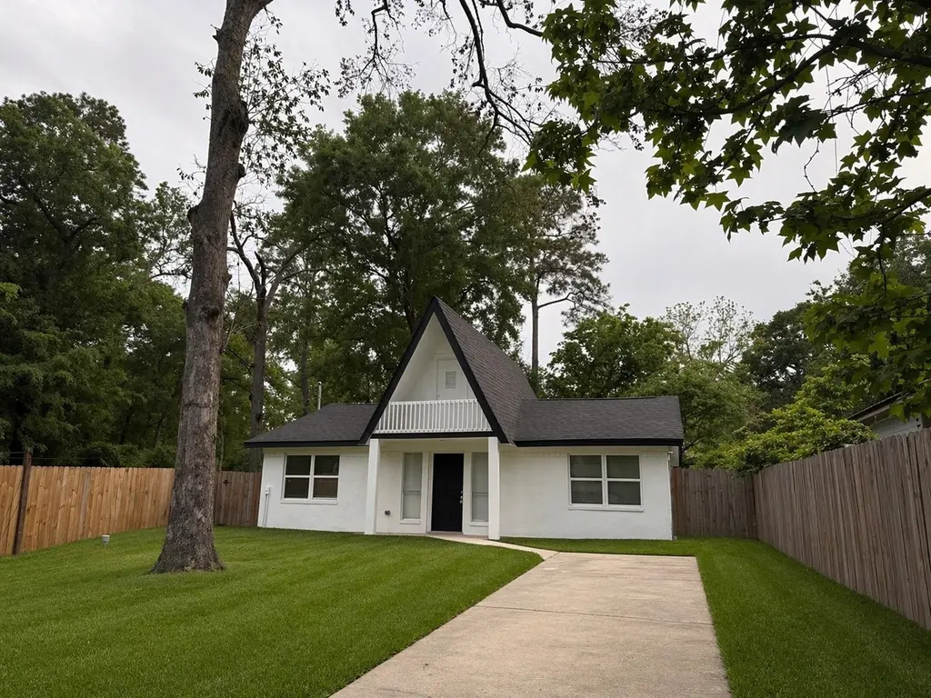 408 Commanche Rd