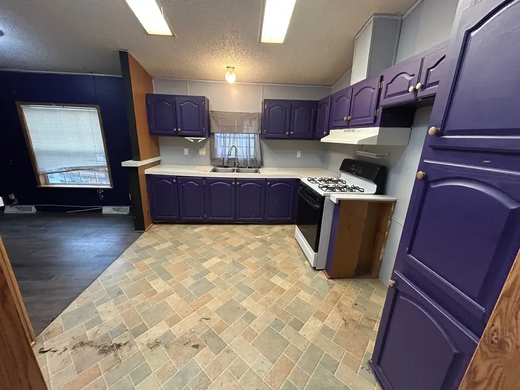 800 State Highway 212 Unit C-3