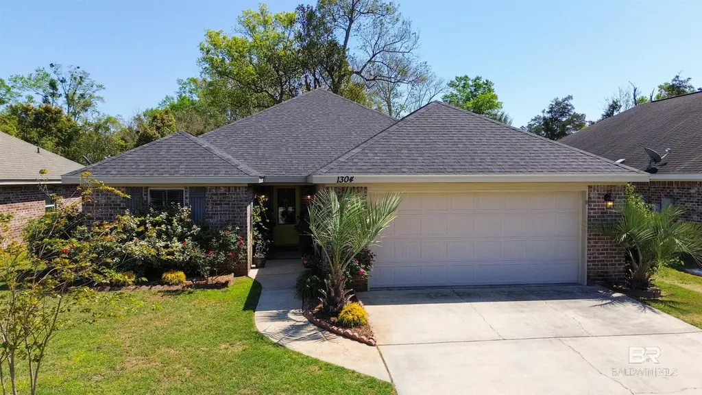 1304 Majesty Loop