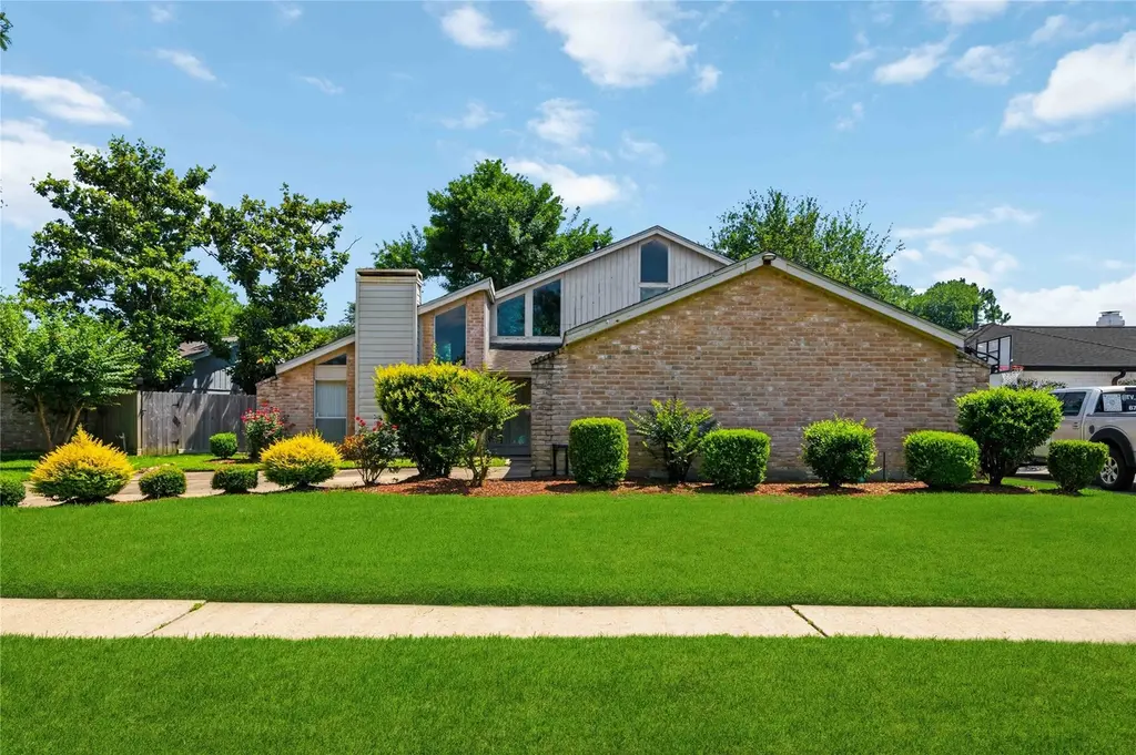 1823 Hilton Head Dr