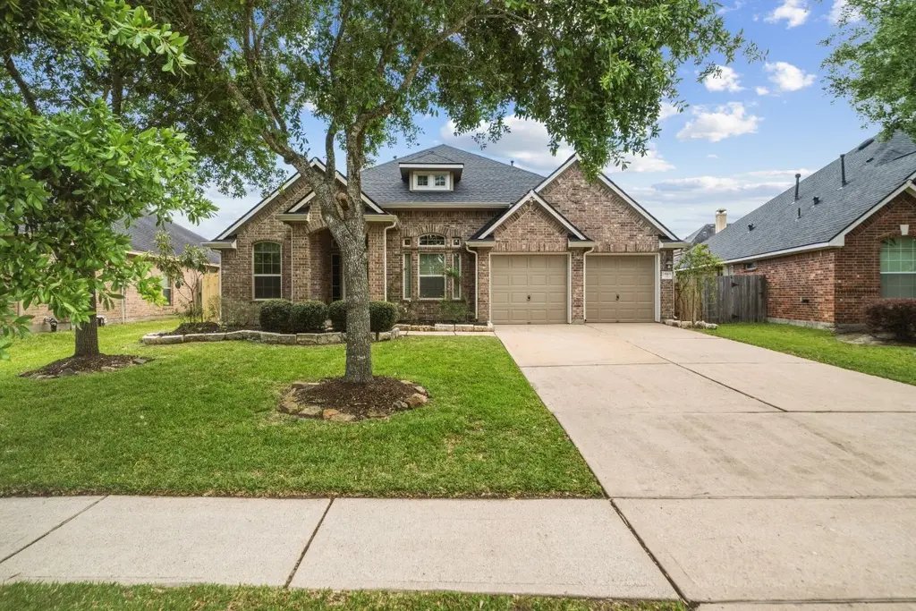 15919 Walnut Shores Dr