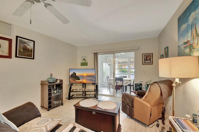 2121 NE 1st Ct #105
