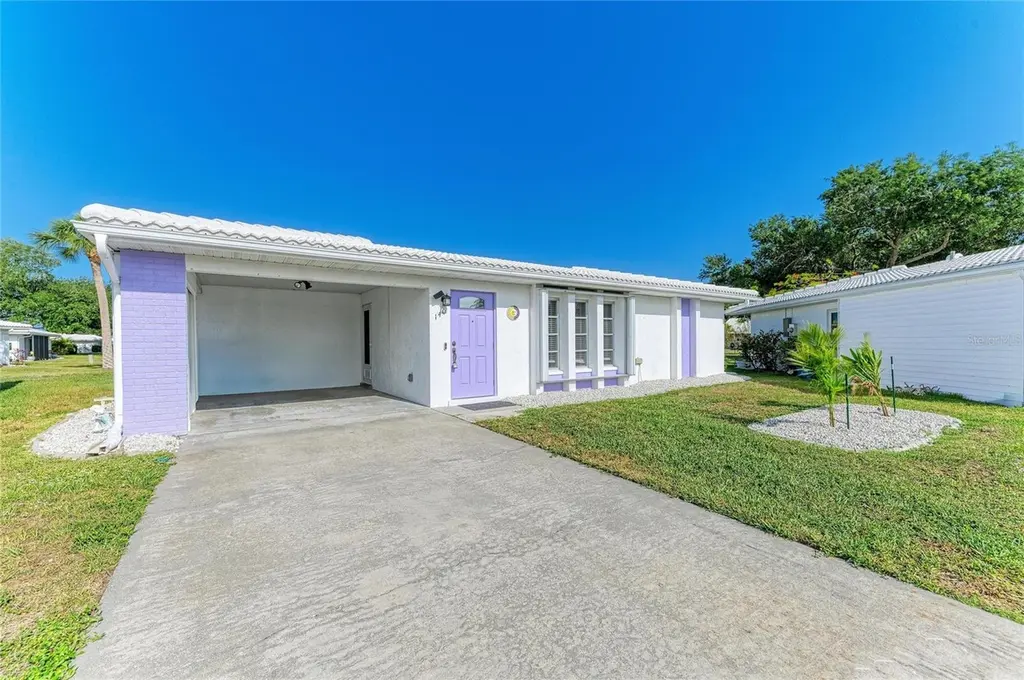 140 Circlewood Dr Unit C1-4