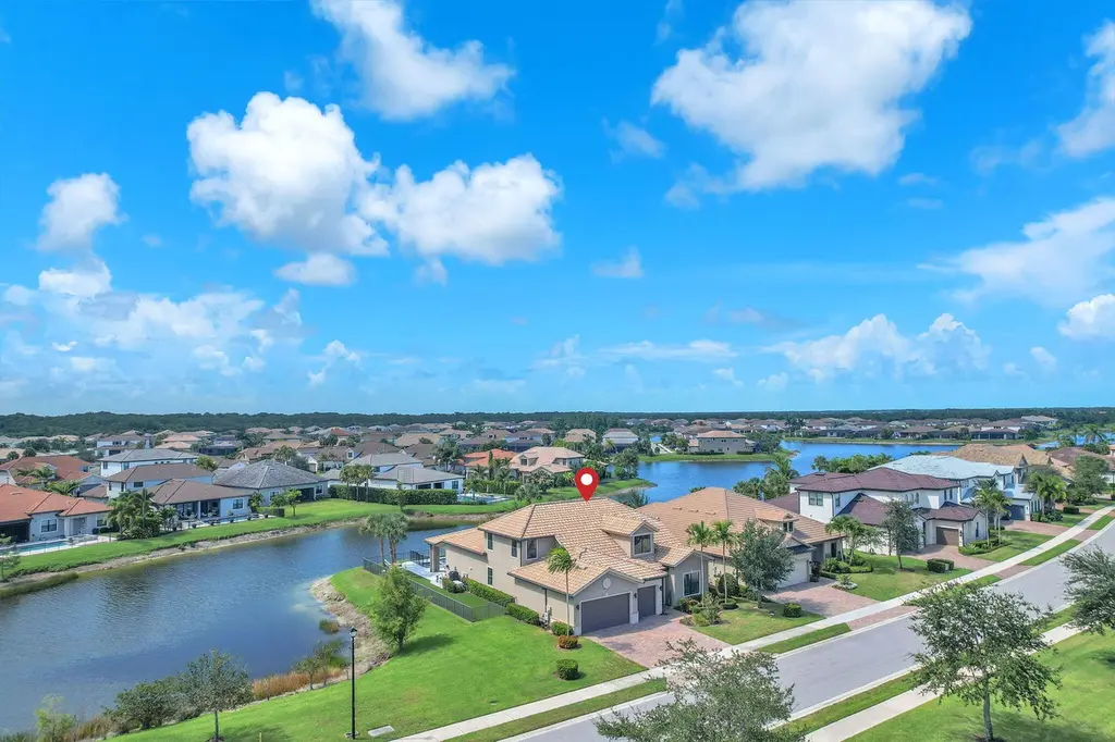 507 Sonoma Isles Cir