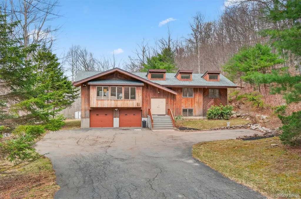 31 Deer Ridge Rd