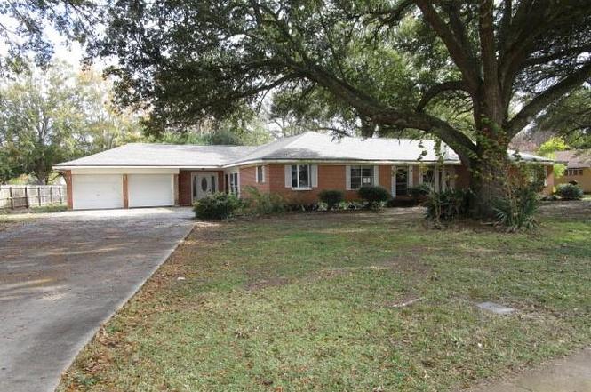 10048 Bayou Des Glaisies St