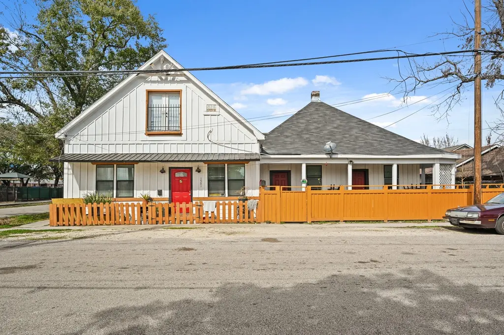 1501 Noble St #5