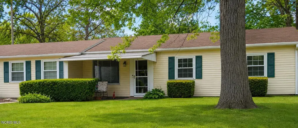 102 Friars Ln