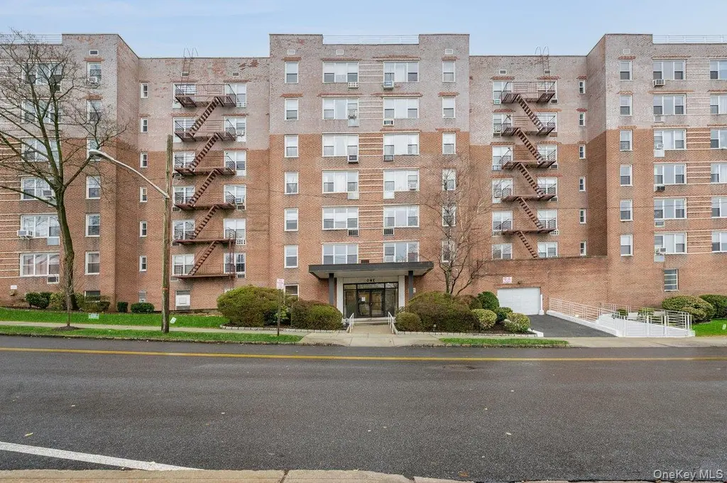 1 Oakridge Pl Unit 1G