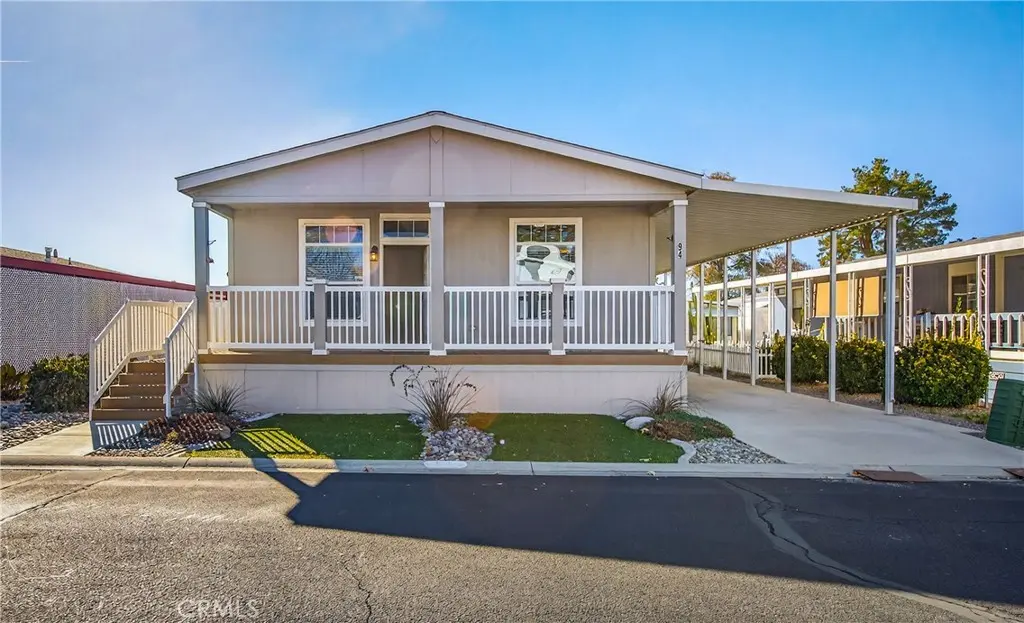 1300 W Menlo Ave #94