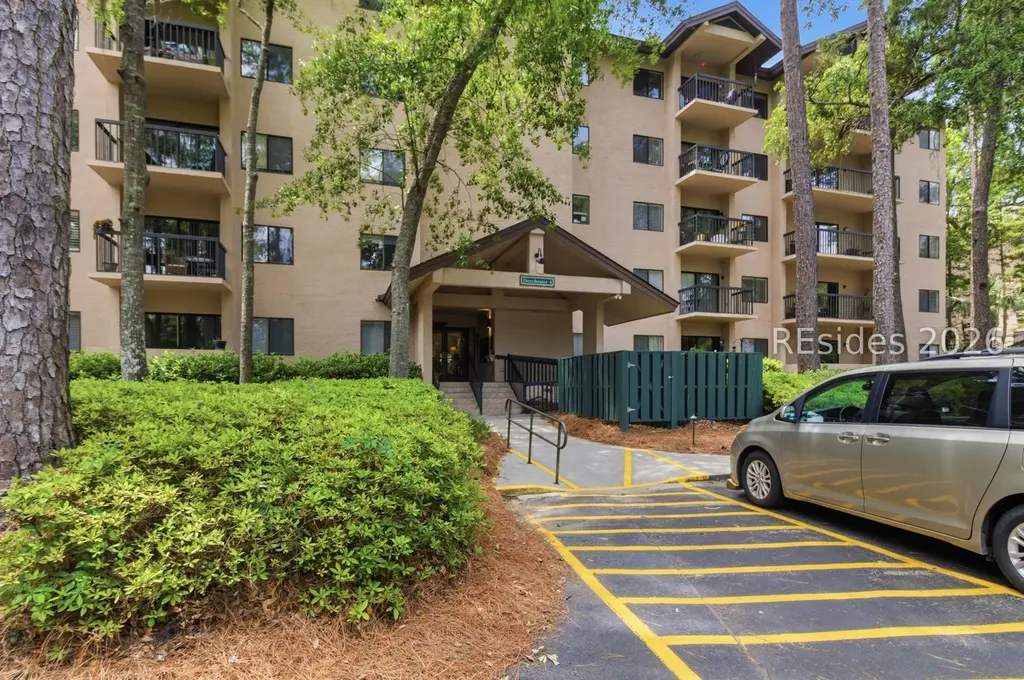 300 Woodhaven Dr #4301