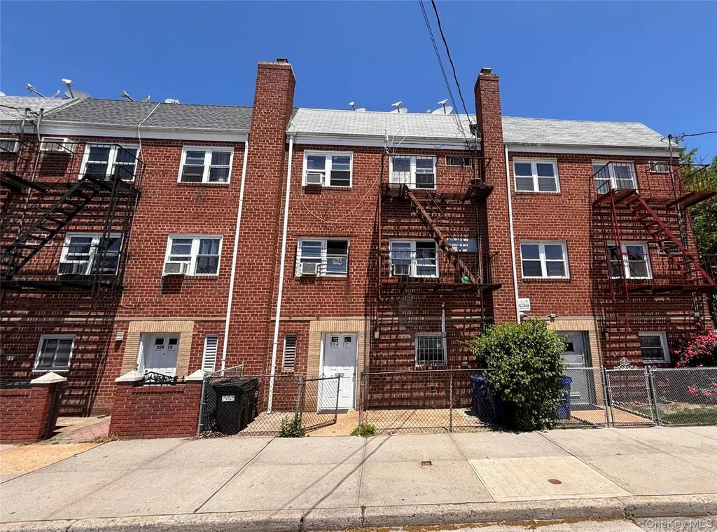 224-17 Braddock Ave