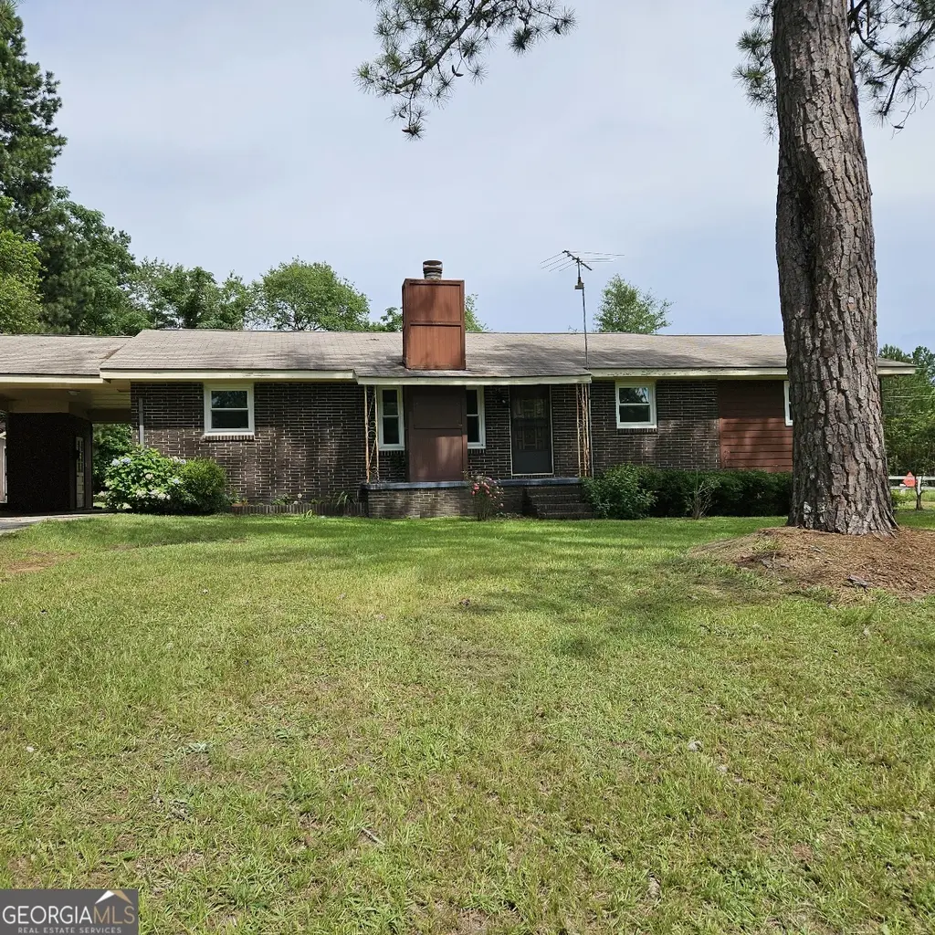 7067 Moseley Rd