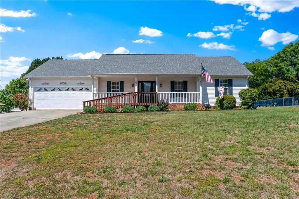 129 Polaris Dr