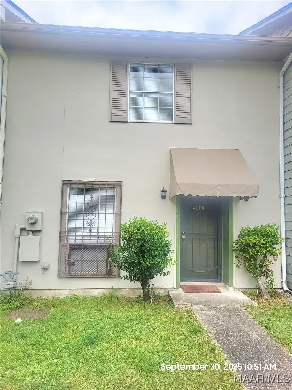 4804 Regal Dr