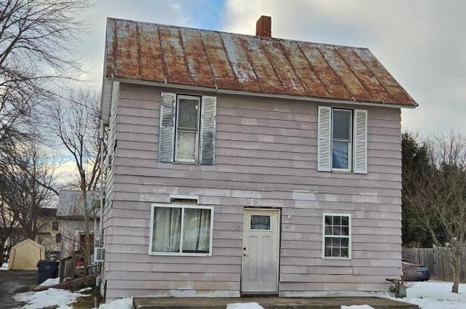 211 N Main St