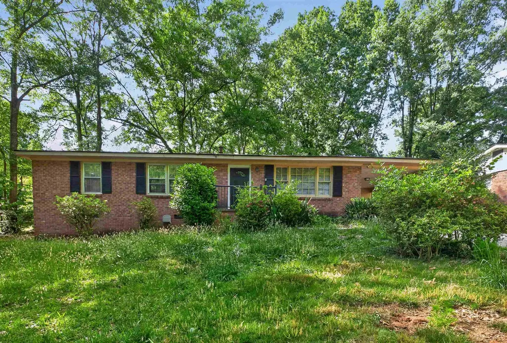 482 Carolyn Dr Dr