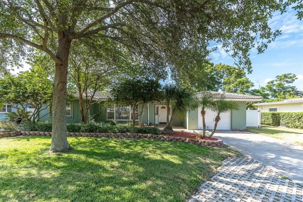 29 Southwind Dr