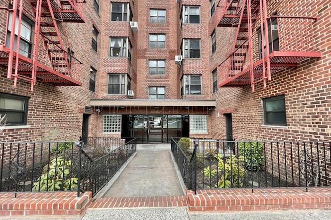 88-11 Northern Blvd Unit A310