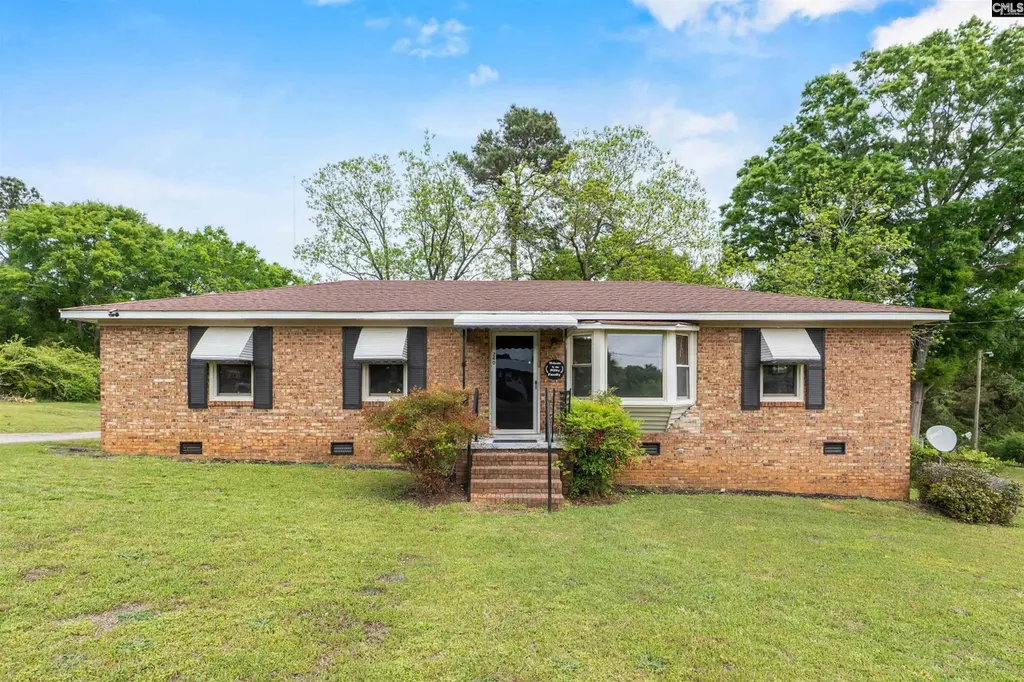 240 Pine Hills Rd
