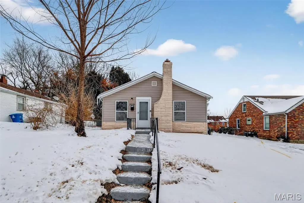 308 Superior Dr