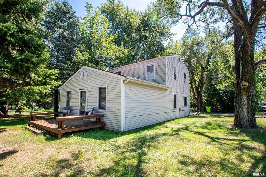 2036 W Richwoods Blvd