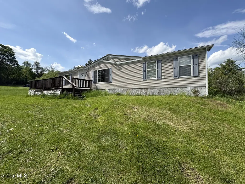 707 Tarbell Hill Rd