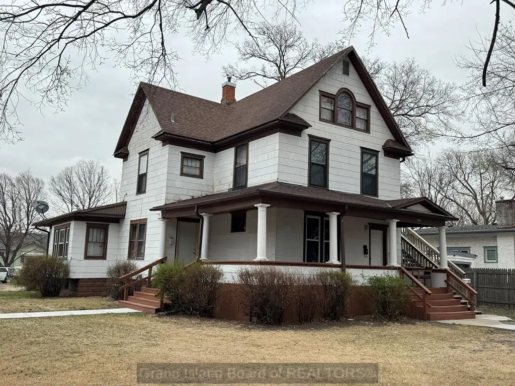 204-206- 206 1/2 E Ashton Ave