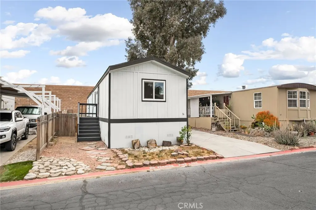350 E San Jacinto #36